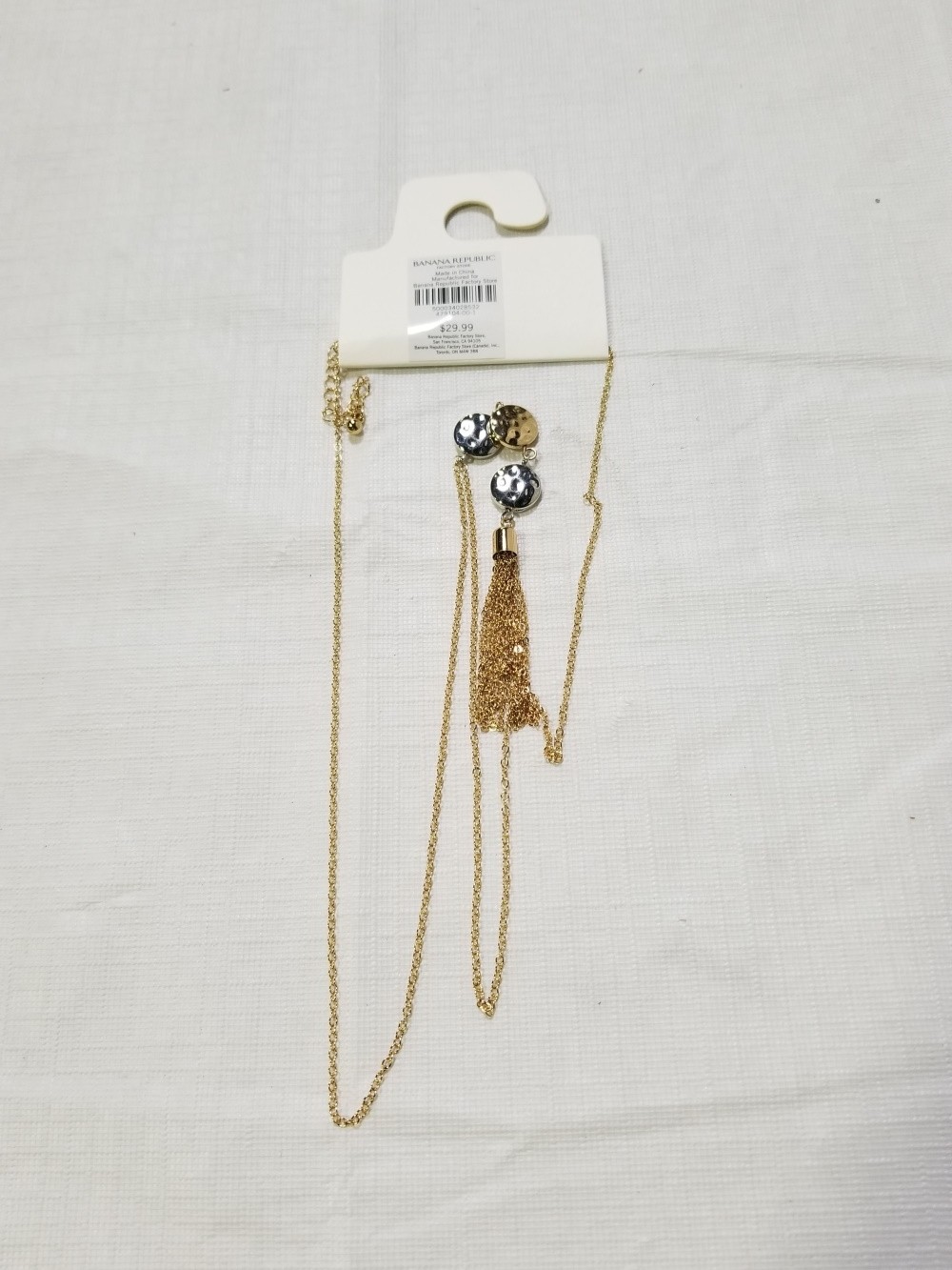 CHAIN WITH HAMMERED TASSEL PENDANT