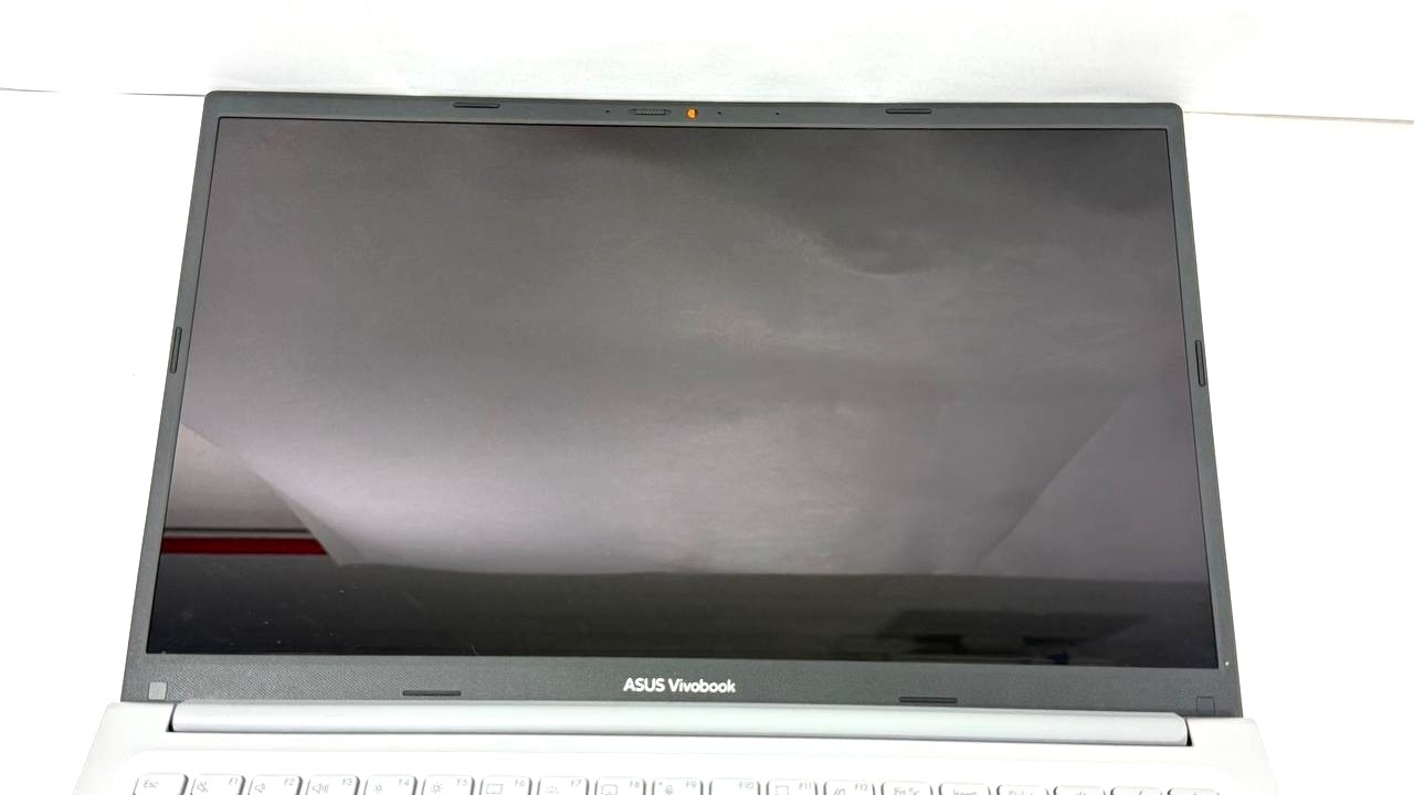 ASUS LAPTOP 15.6 16GB 512GB SSD
