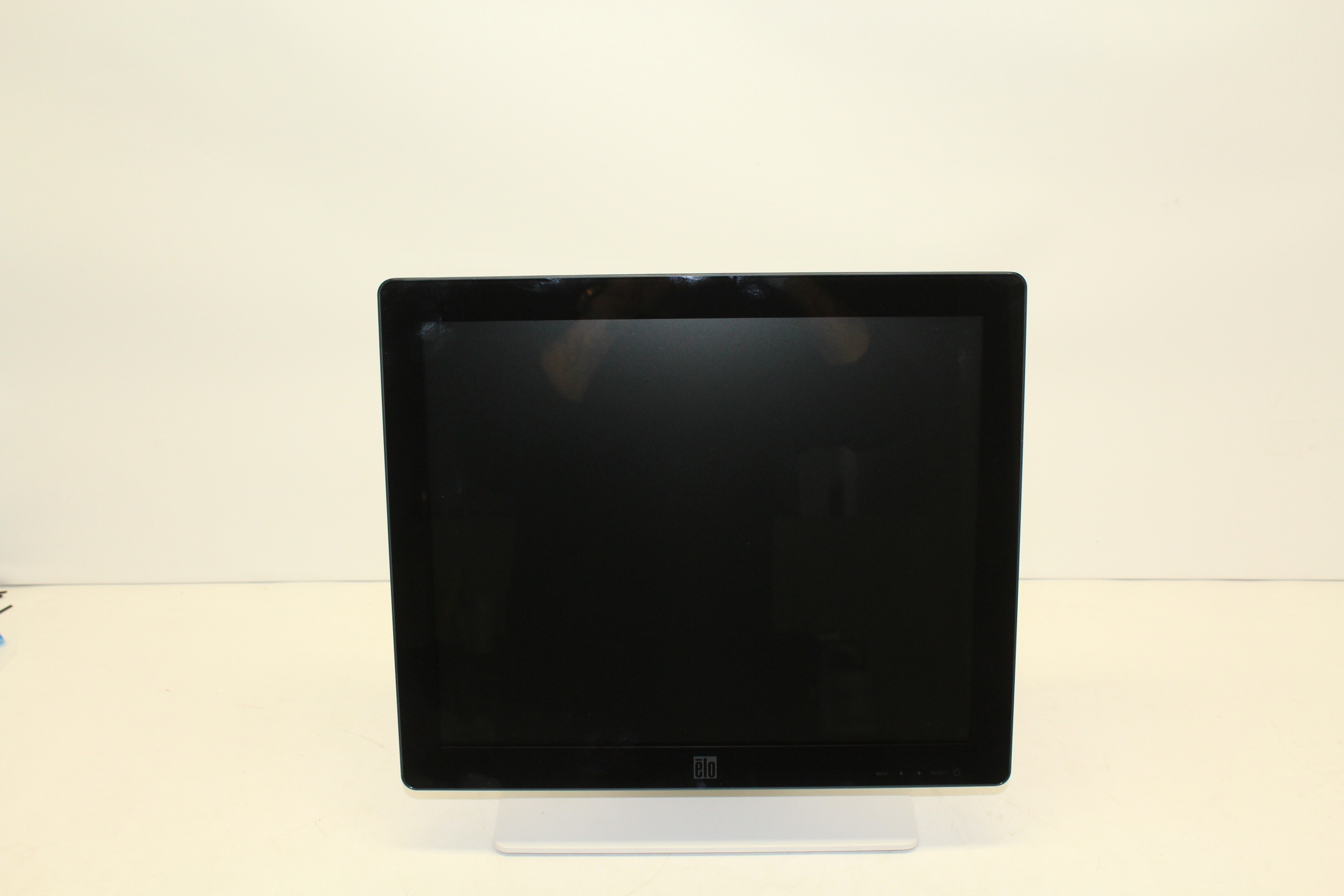 ELO 1717L 17" TOUCH MONITOR - E227652