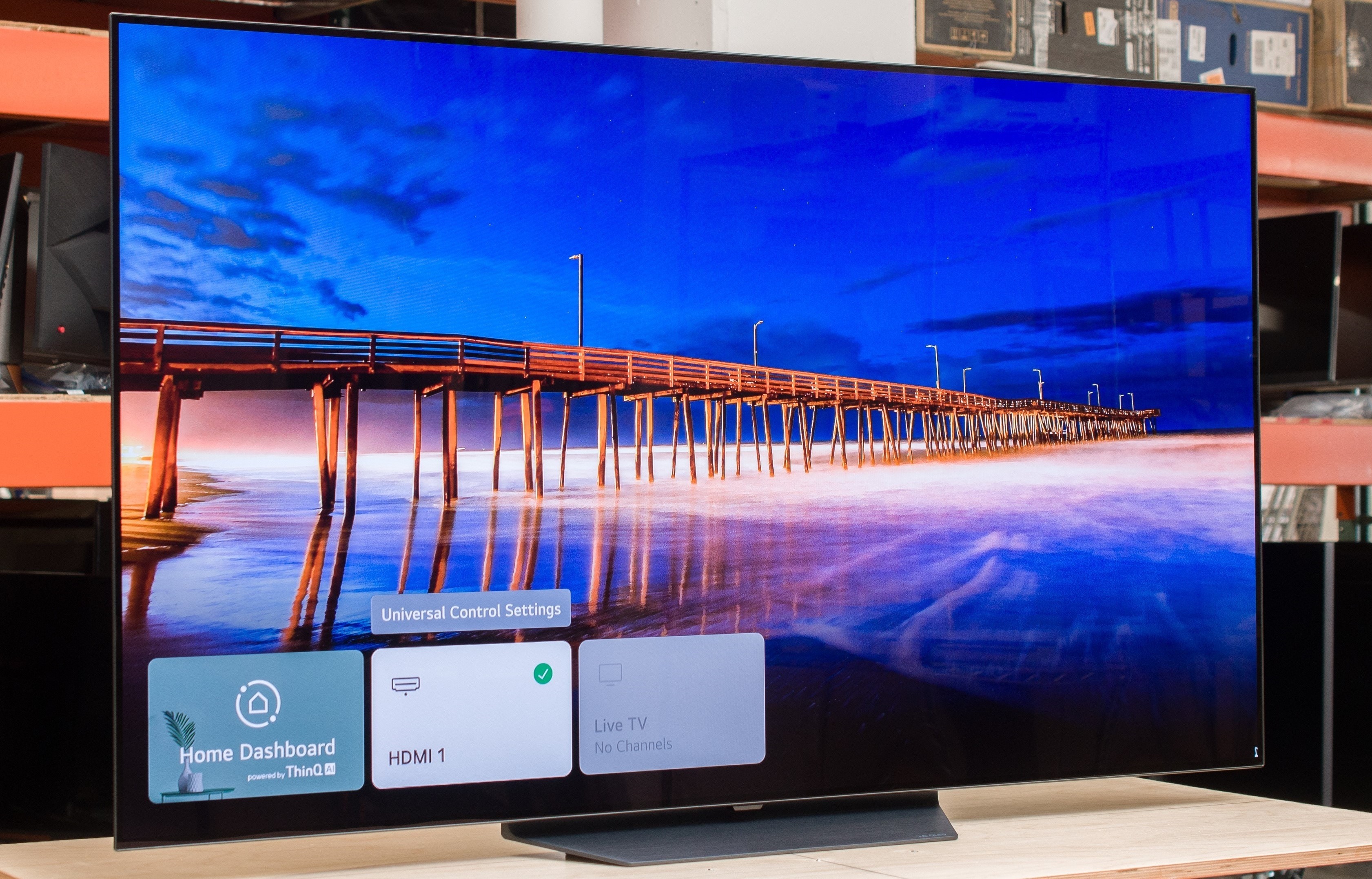 LG 77" CLASS 4K UHD SMART OLED TV
