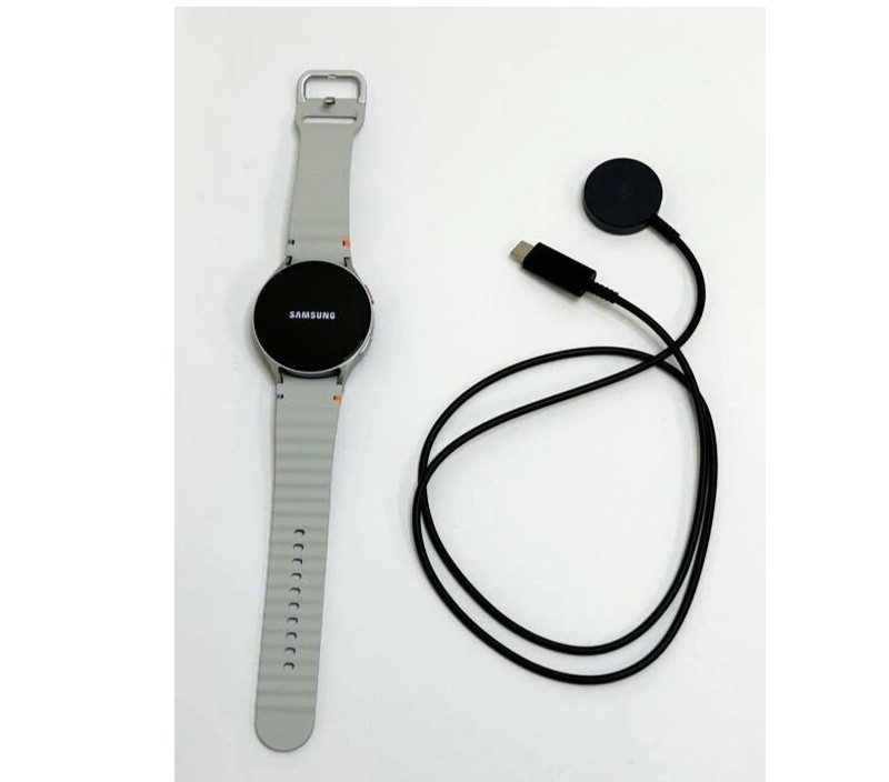 Samsung Galaxy Watch7 Aluminum Smartwatch 44mm BT Silver SM-L310NZSAXAA