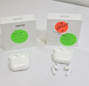 AIRPODS 3RD GEN W/ LIGHTNING CHARGE CASE
