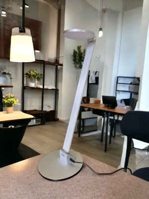 Tensor Slim Line O LED Foldable Desk Lamp, 900 Lm Silver Aluminum Finish 10C-012
